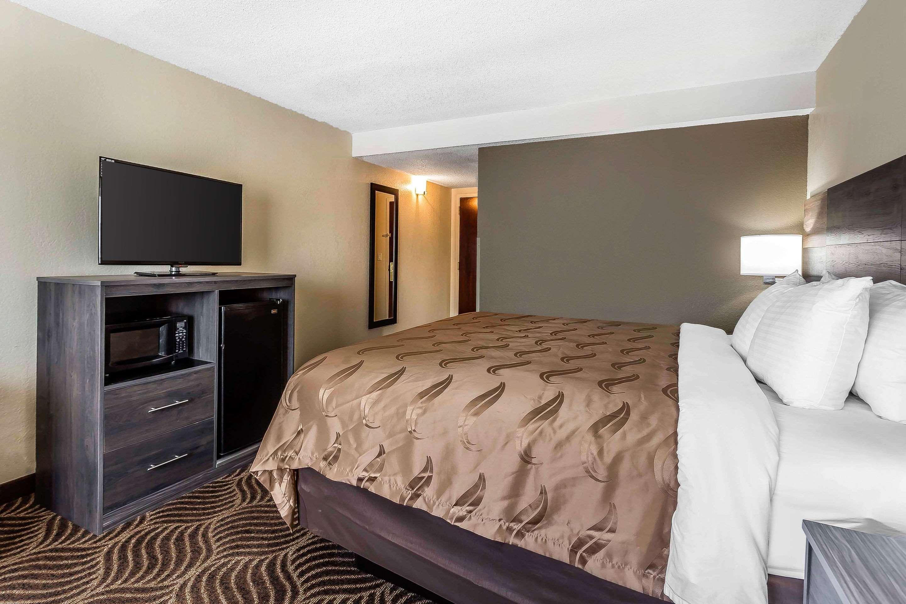 Quality Inn & Suites Salisbury Eksteriør billede