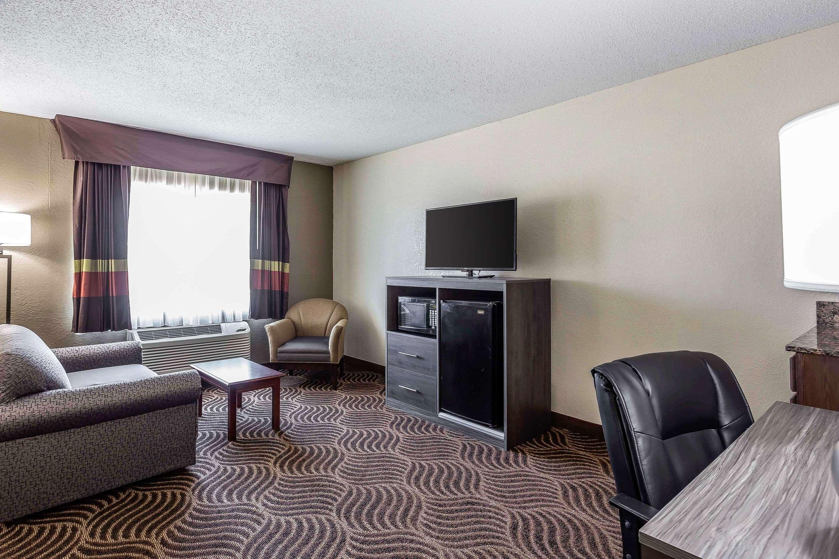 Quality Inn & Suites Salisbury Eksteriør billede
